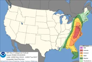 Severe weather threat sweeps toward the Mid-Atlantic as blizzard conditions hammer the Great Lakes